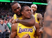 包含武汉三镇决赛绝杀波士顿凯尔特人，胡金秋砍下35记关键球，全场沸腾的词条